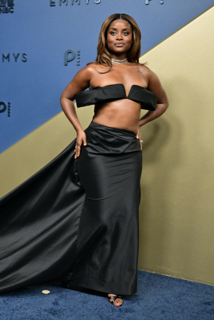 Denée Benton w stylizacji od Cong Tri na Emmy 2026