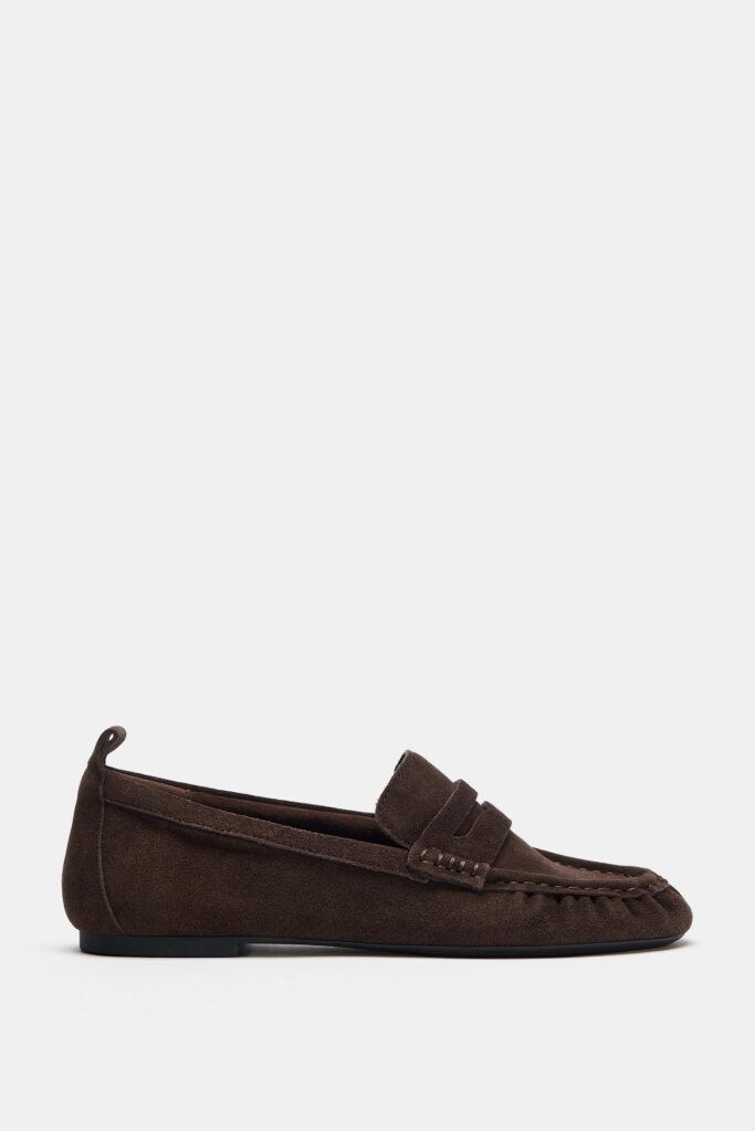 Zara, zamszowe mokasyny (nr 3512/810/700), 179 zł