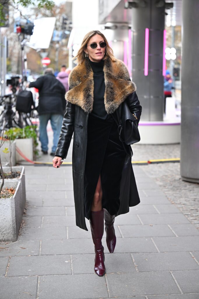 Anja Rubik pod studiem Dzień Dobry TVN