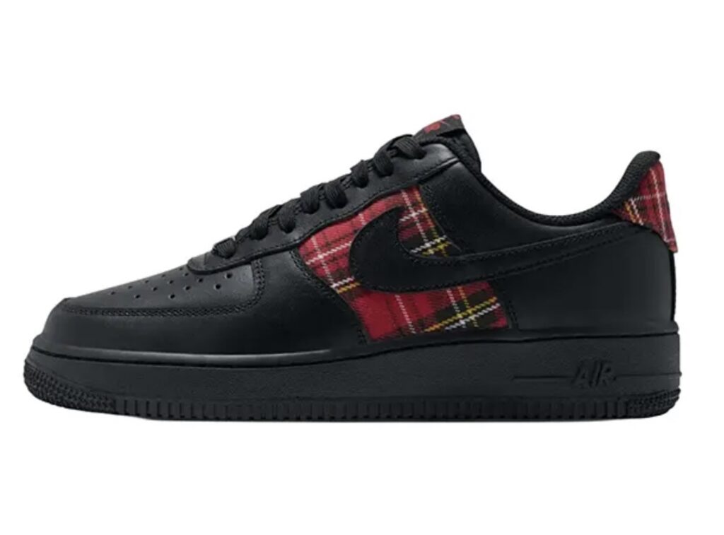 Nike Air Force 1 Low „Black/Tough Red/White/Black” (cena: 569, 99 zł)