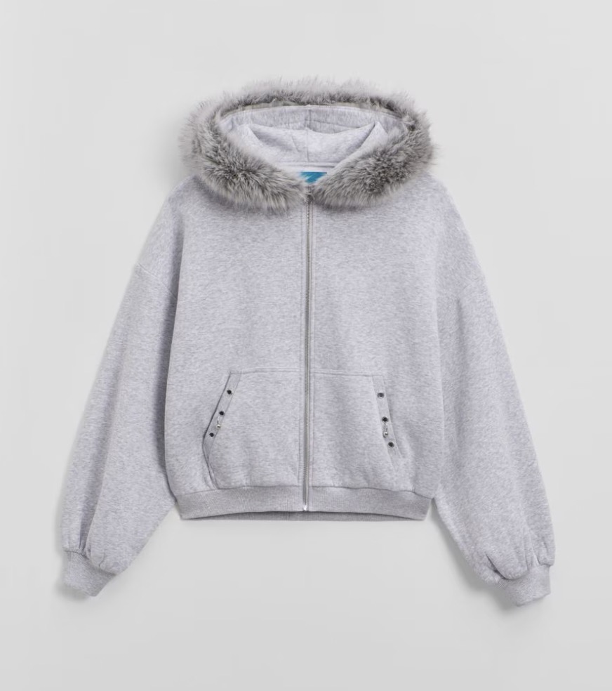 Rozpinana bluza z kolekcji Lila x House z futerkiem przy kapturze szara 259,99 PLN