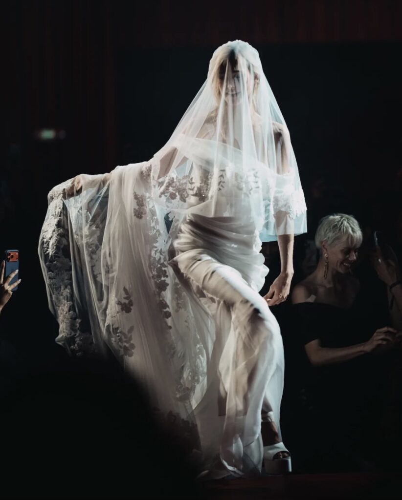 Suknia ślubna Elie Saab dla H&M