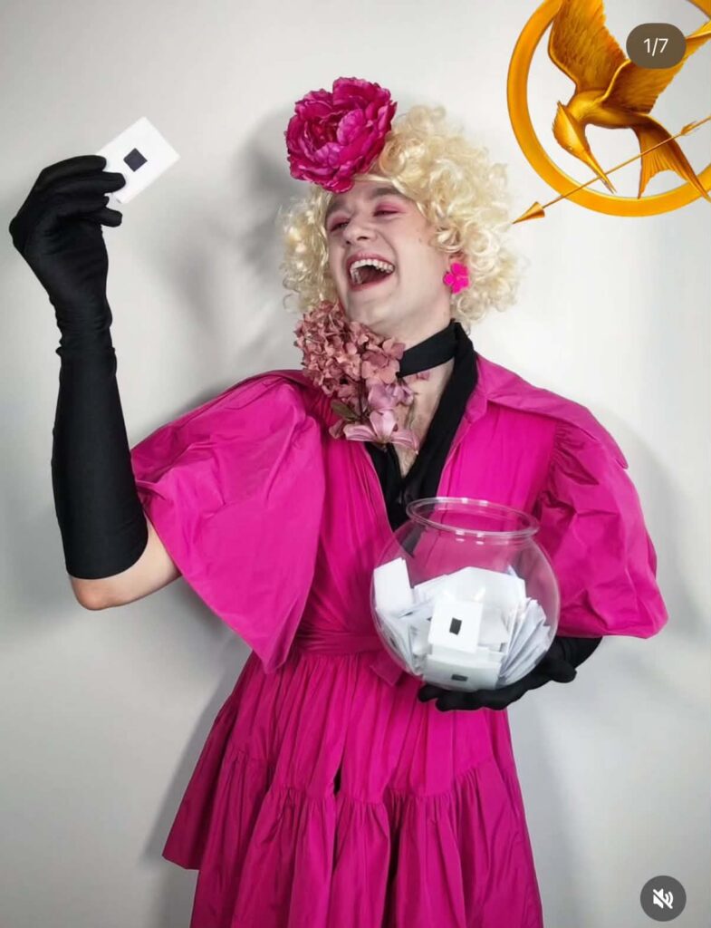 Mateusz Glen jako Effie Trinket - Halloween 2026