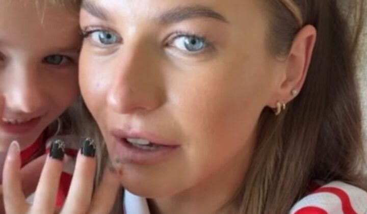 Anna Lewandowska na live z córką