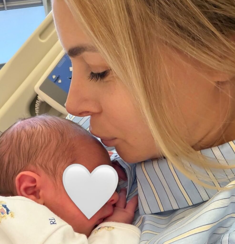 Izabela Janachowska dodała nowe zdjęcia z synami i mężem